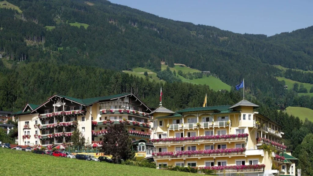 Hotelska vas Fugen v letovišču Spilyoch in hotel Kolerhof